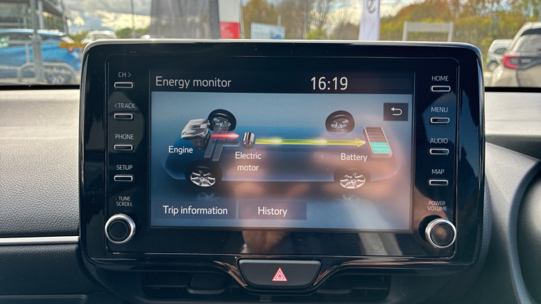 Toyota Yaris 1.5 Hybrid Design 5dr CVT Hybrid Hatchback